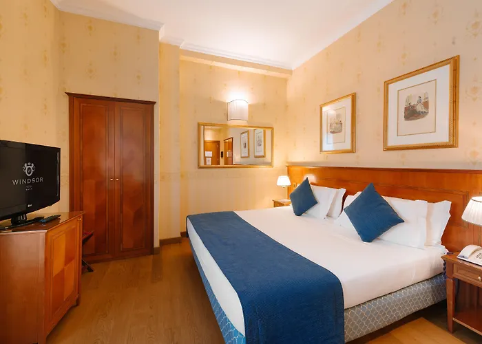 ウィンザー ホテル 4*