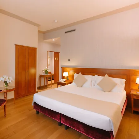 Отель Windsor 4*